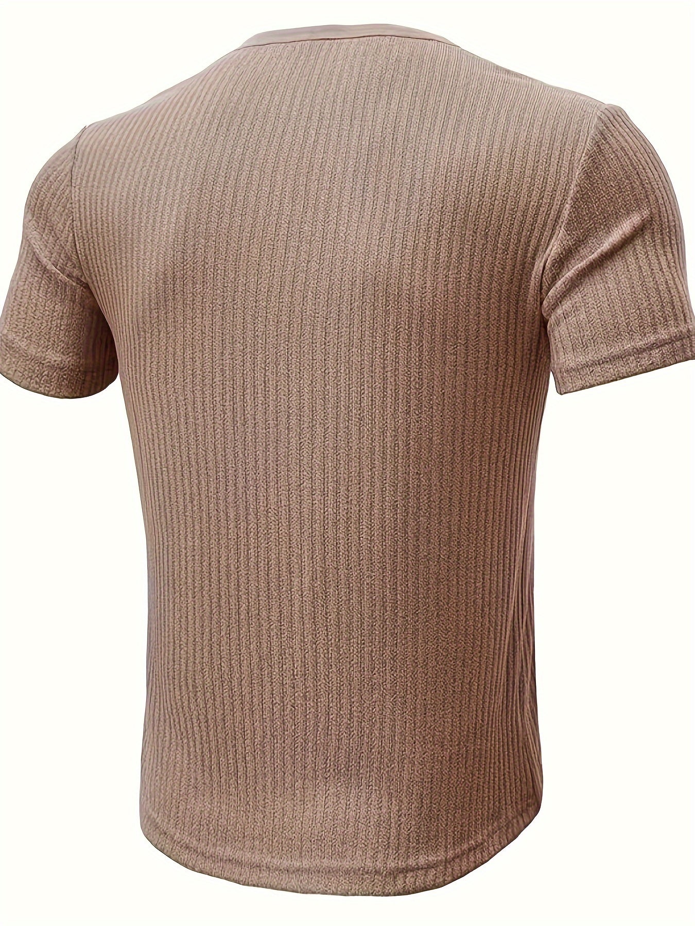 Herr T-shirt med knappar och ribbad design – Avslappnad och stilren topp för vardagsbruk