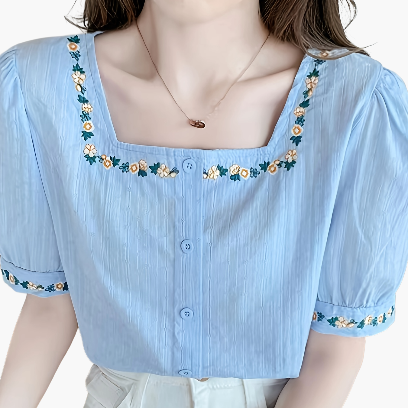 Dam Elegant Blus med Broderade Blommor och Fyrkantig Hals – Vår/Sommar Top