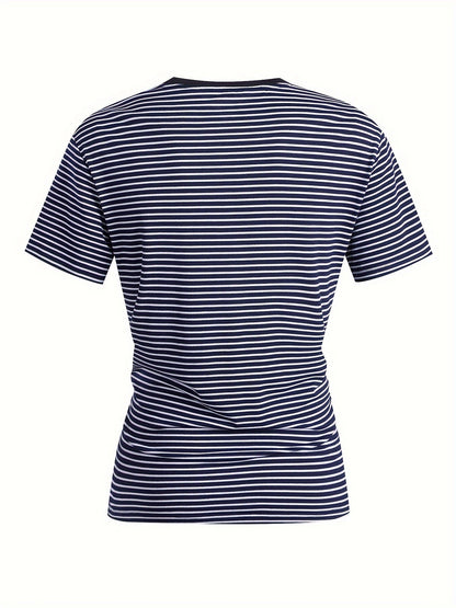 Herr T-shirt med horisontella ränder – Stilren och mångsidig vardagsstil