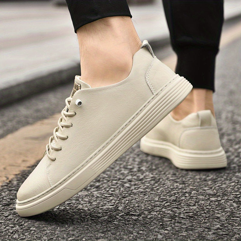 Herrsneakers för vardag och streetwear – modern låg profil, trendig design