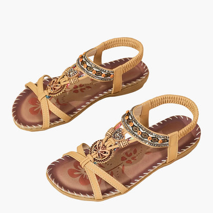 Damsandaler Boho Chic med Dekorativa Remmar och Pärldetaljer – Perfekta för Sommar och Semester