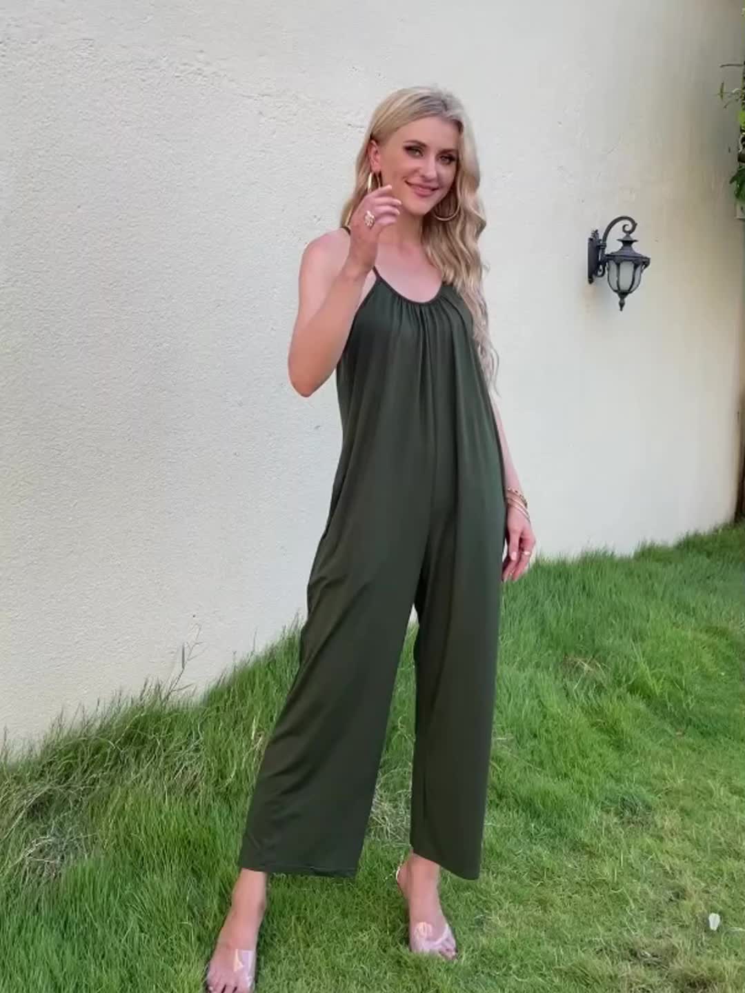 Dam Jumpsuit med Spaghettiband och Fickor – Avslappnad och Trendig Sommarstil