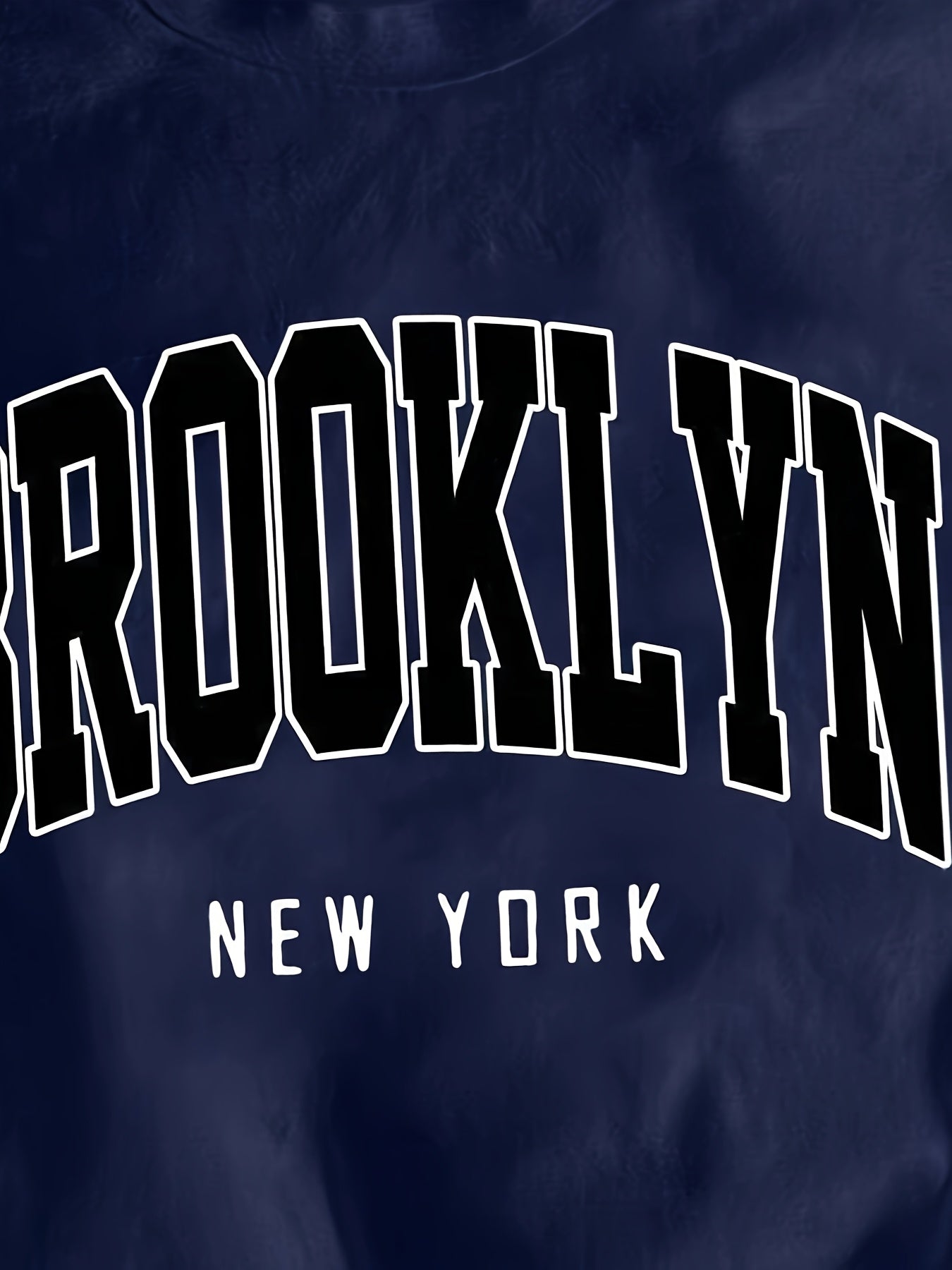 Dam T-shirt med Brooklyn-tryck och avslappnad streetwear-stil för vardagsbruk