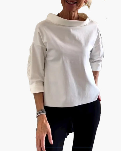 Damtop med modern lös passform och hög krage – Elegant vardags- och festplagg för kvinnor