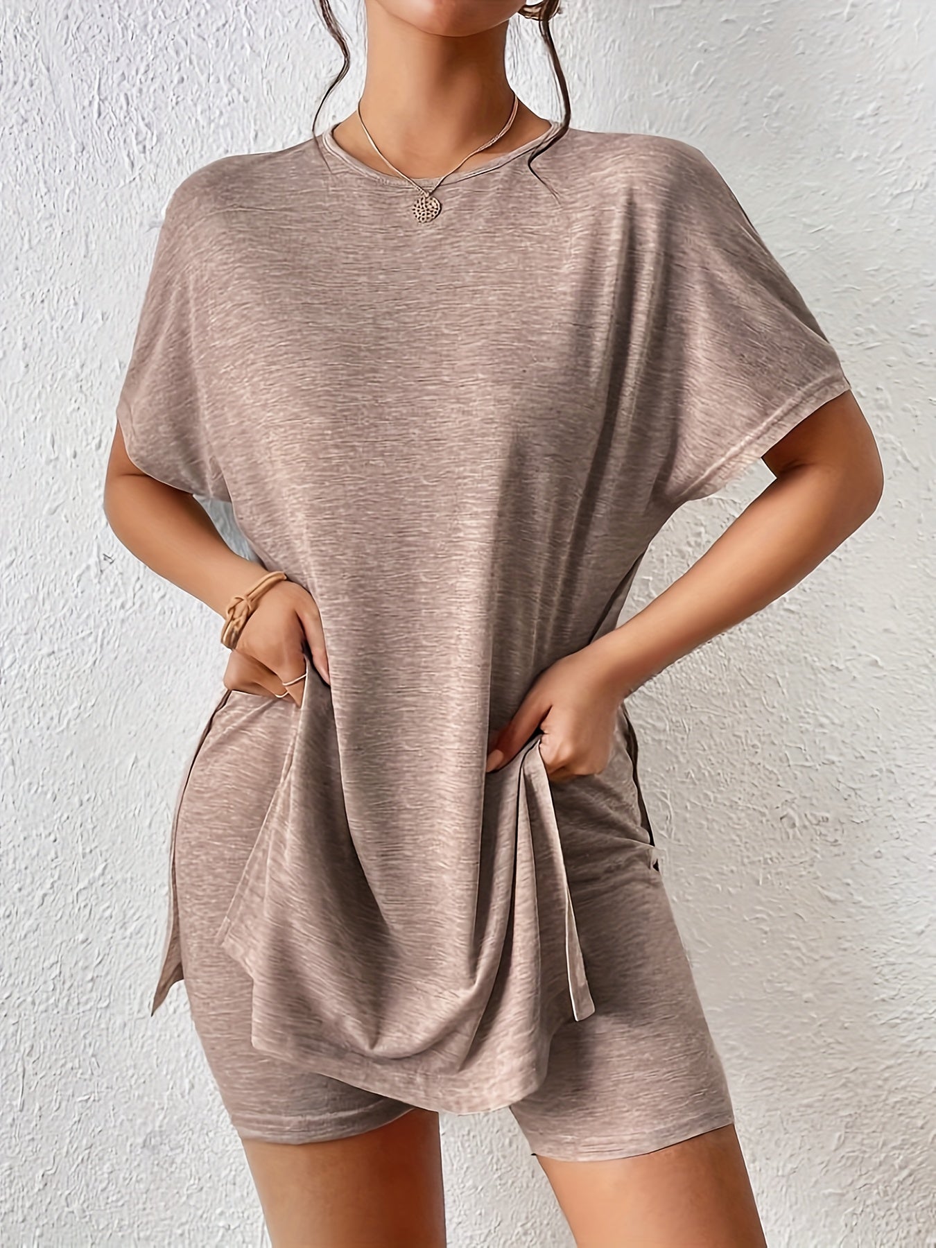 Damset Lounge Wear T-shirt och Shorts med Slits Elegant Stil