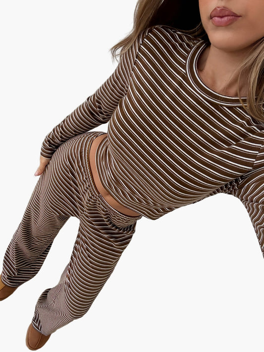 Dam Lounge Set i Randigt – Bekväm och Trendig Hemmadress