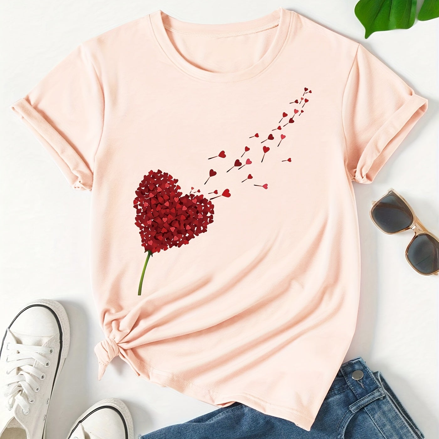 Dam T-shirt med hjärtmotiv – Trendig och avslappnad topp för vardagsbruk