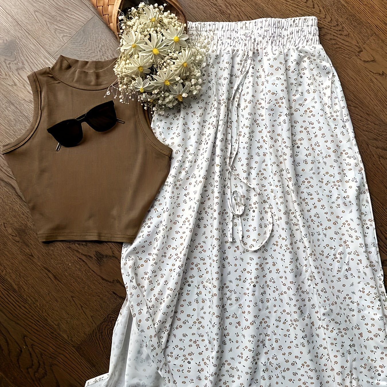 Dam Set med Ärmös Topp och Blommig Kjol – Trendig Tvådelad Outfit för Vår och Sommar