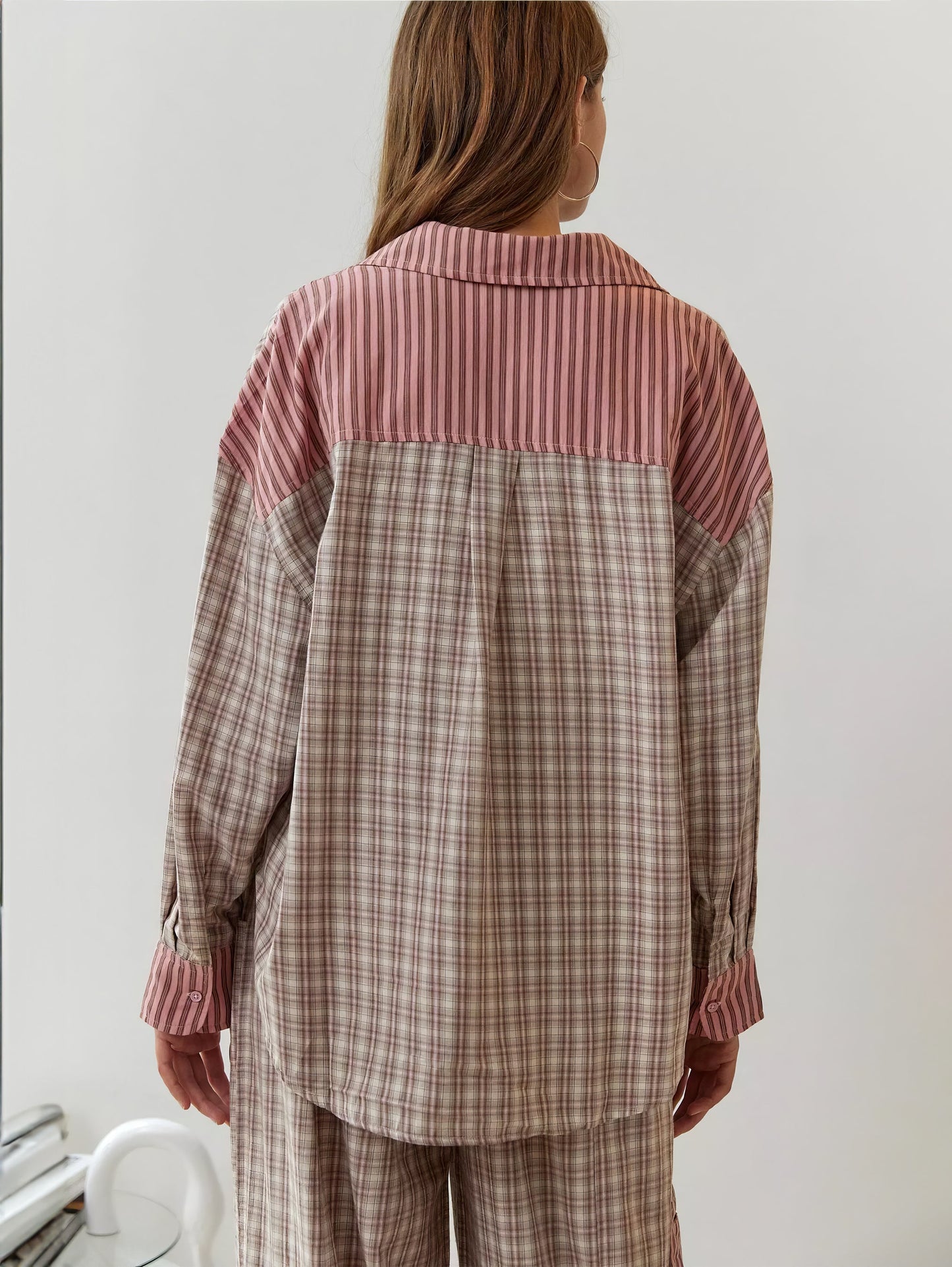 Dam Pyjamaset – Modern Oversize Skjorta och Byxa för Lounge och Sömn