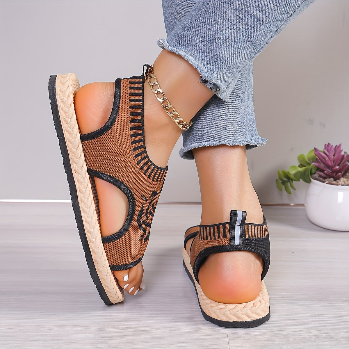 Dam Sandaler med Rosmotiv – Casual Sommarskor med Öppen Tå och Platåsula