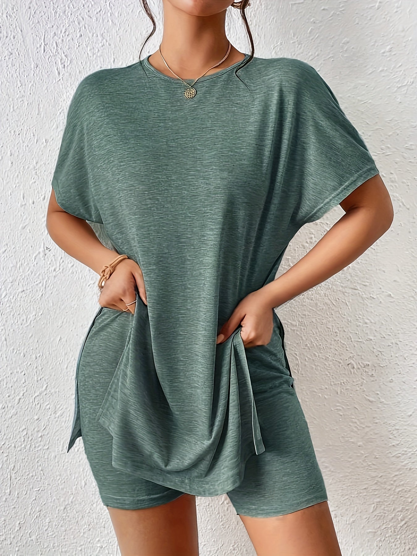 Damset Lounge Wear T-shirt och Shorts med Slits Elegant Stil