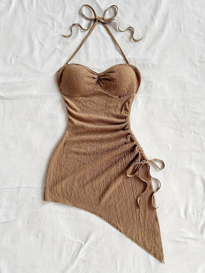Dam Bodycon Klänning med Asymmetrisk Fåll och Sweetheart Halsringning – Perfekt för Fest och Semester