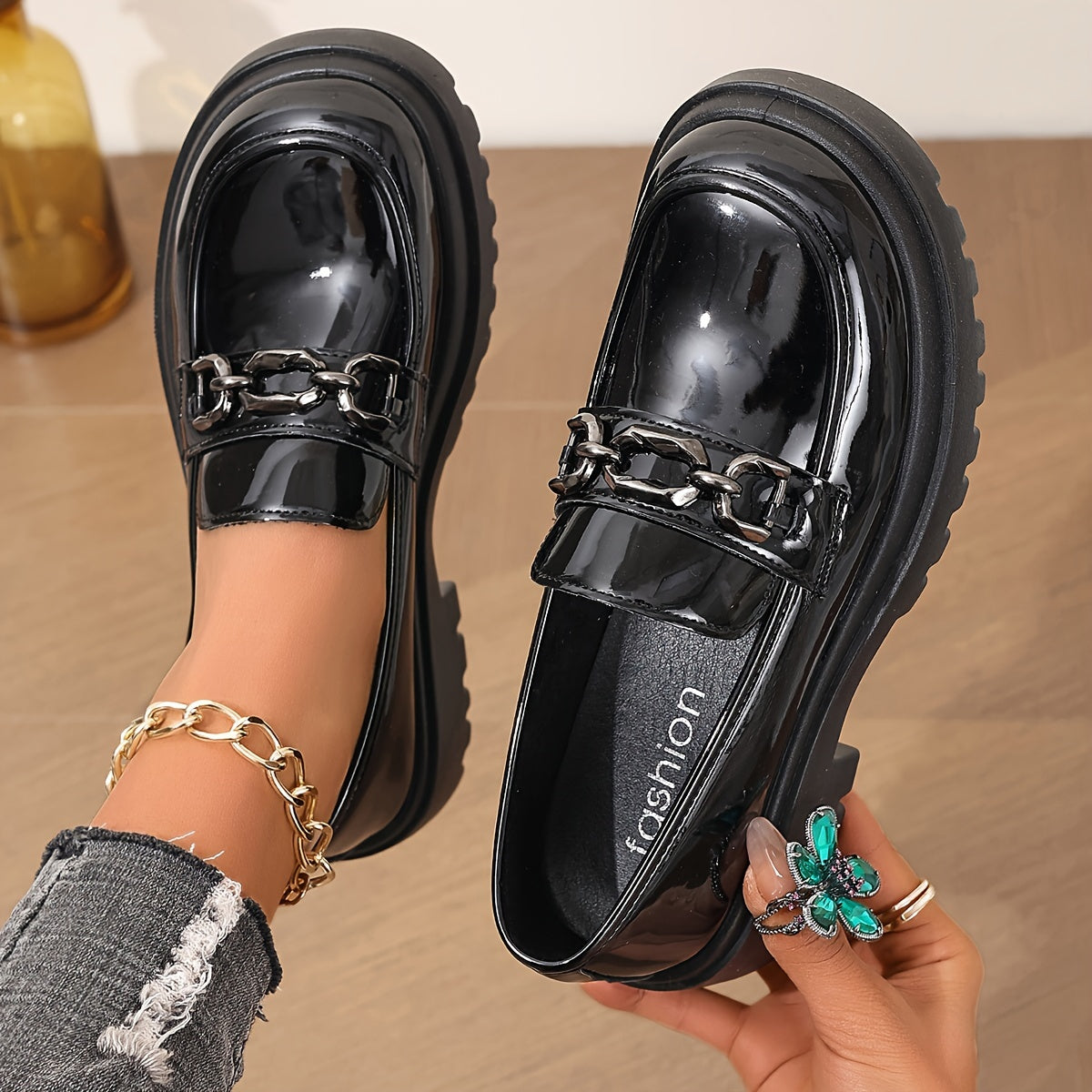 Damloafers med kedjedetalj – Preppy slip-on för vardagsbruk