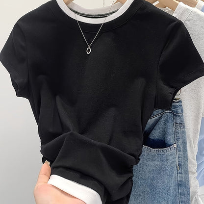 Dam T-shirt med modern lager-på-lager-look och avslappnad passform – Perfekt för vardag och fritid