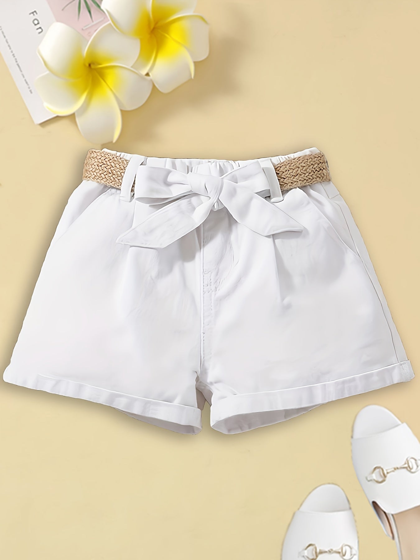 Dam Paperbag Shorts med Hög Midja och Flätat Bälte – Elegant Sommarstil