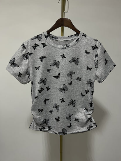 Dam T-shirt med fjärilsmönster – Trendig och avslappnad för vardag eller semester