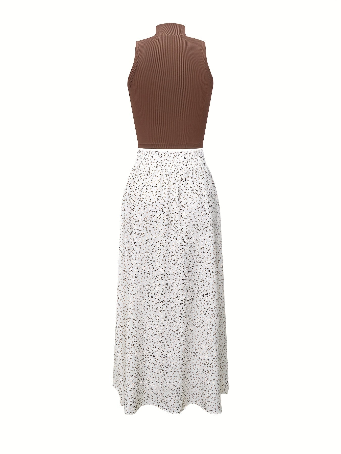 Damlinne med hög hals och blommiga shorts, elegant sommarset