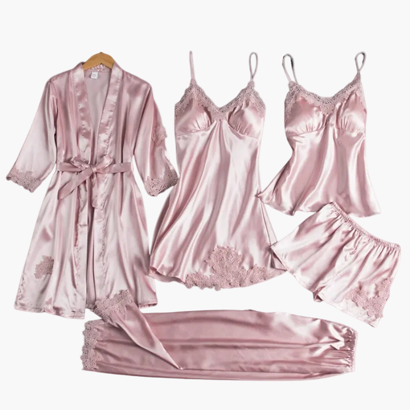 Damernas femdelade lyxiga nattklädesset – elegant pyjamas och nattlinne med kimono