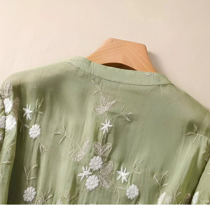 Damblus med broderade blommor och avslappnad passform – Elegant vardagsstil