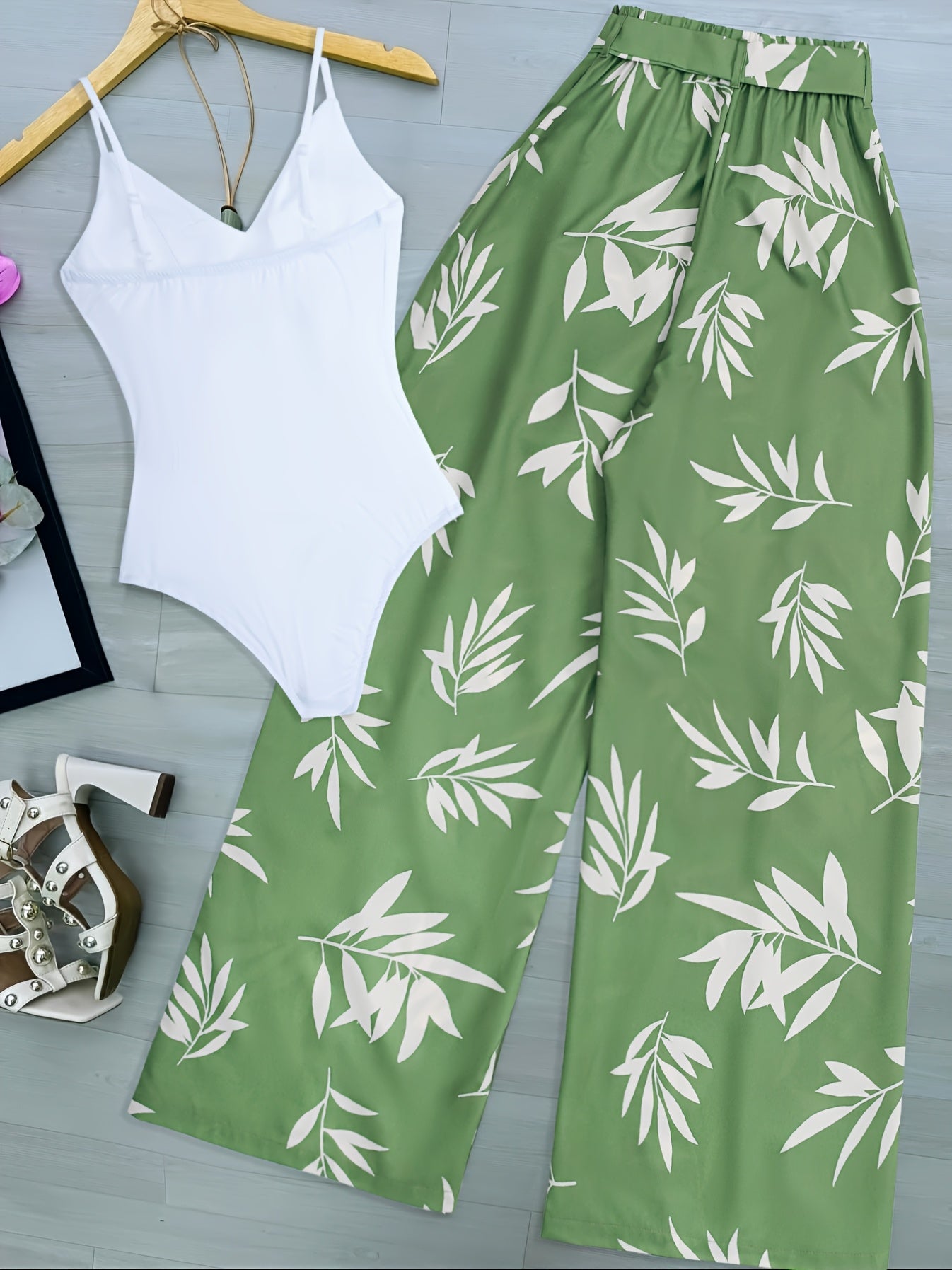 Dam Elegant Vida Byxbyxor med Växtmönster – Perfekta för Vår och Sommar