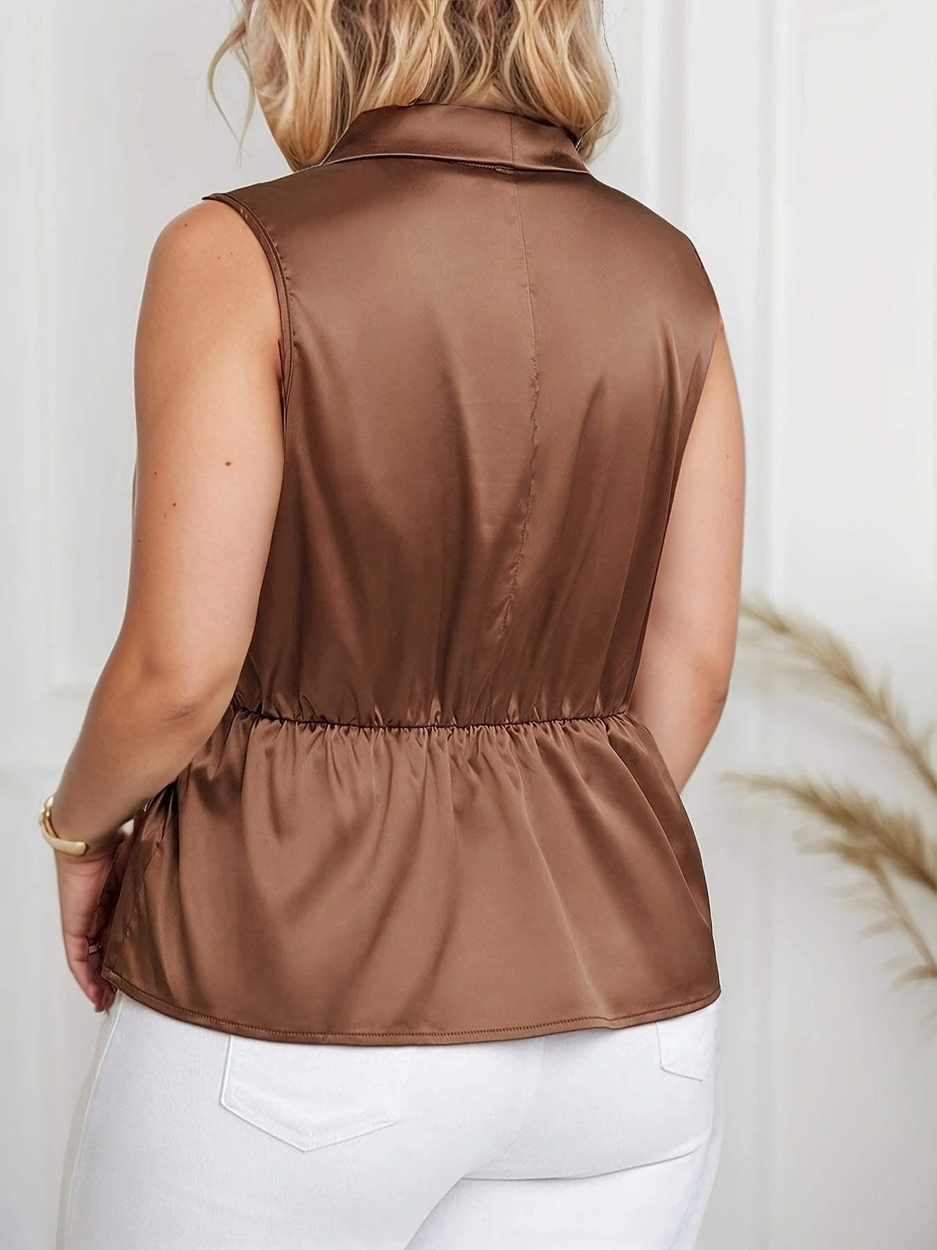 Dam Elegant Asymmetrisk Ärmlös Blus med Omlottkrage – Perfekt för Vår och Sommar