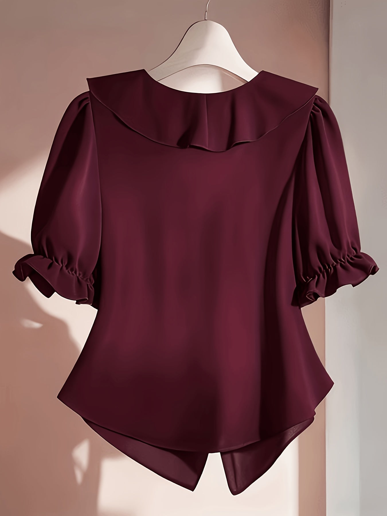 Damblus med volang och puffärmar för elegant och romantisk stil - Perfekt för vardag och fest