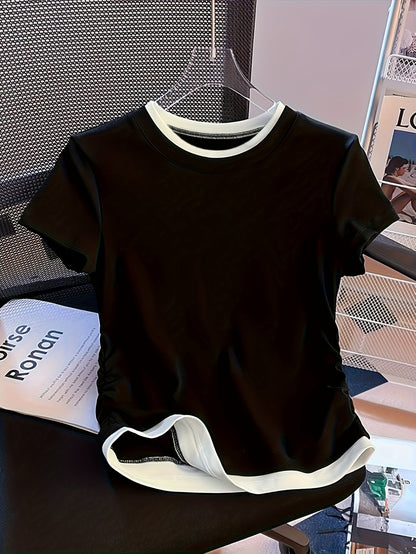 Dam T-shirt med modern lager-på-lager-look och avslappnad passform – Perfekt för vardag och fritid