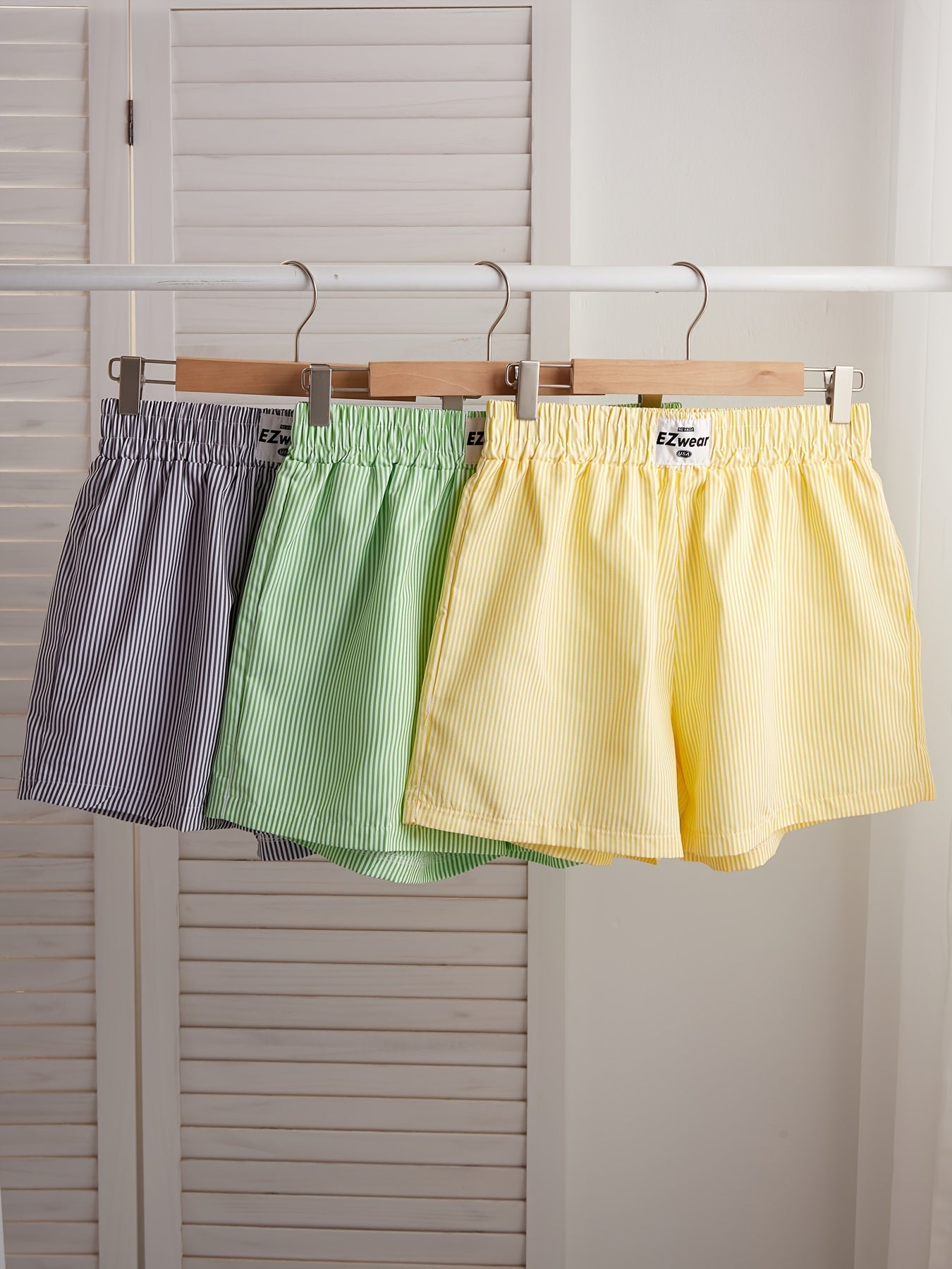 Damers randiga avslappnade pyjamasshorts – perfekt för vardagskomfort och sommar
