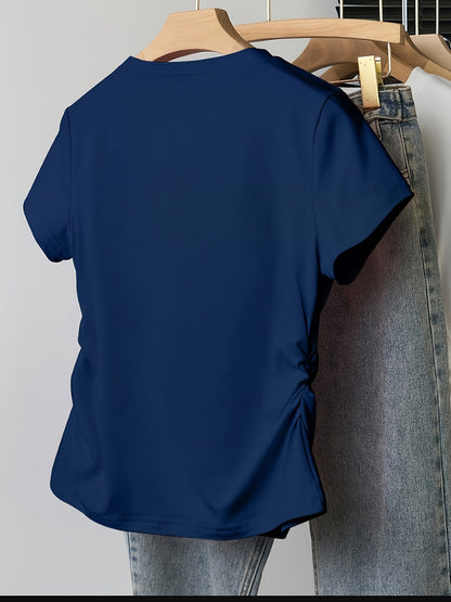 Dam T-shirt med hjärtmotiv och smickrande passform – Trendigt vardagsplagg