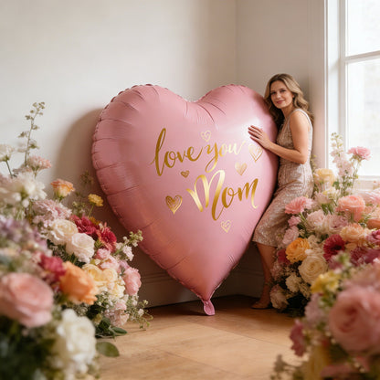Jättehjärtformad ballong med text 'Love You Mom' – Perfekt present till mamma och festdekoration