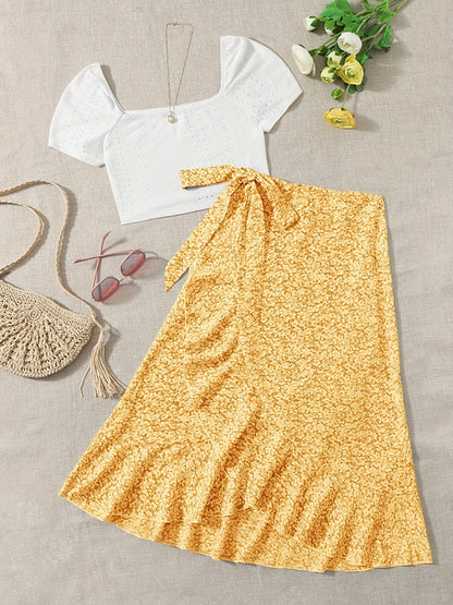 Damers romantisk tvådelad sommaroutfit med blus och omlottkjol – perfekt för semester och vardagsbruk
