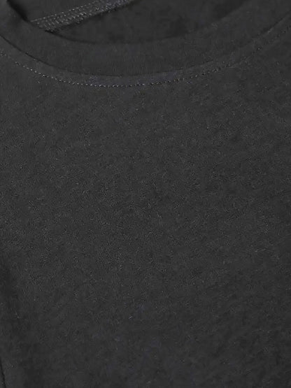 Dam T-shirt med tryck – Avslappnad grafisk stil och humoristiskt budskap – Perfekt för vardagsbruk
