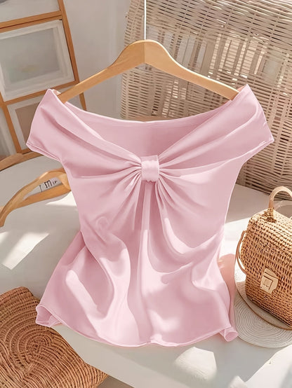 Dam Off-Shoulder Blus med Elegant Rynkdetalj och Romantisk Stil – Perfekt för Fest och Utekväll