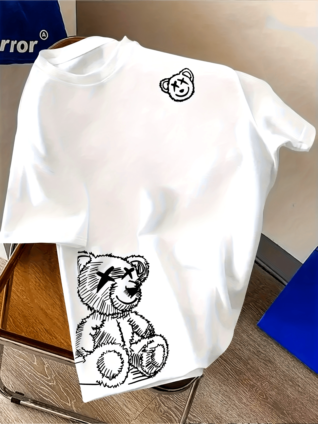 Herr T-shirt med konstnärligt björnmotiv – Trendigt streetwear för vardagsbruk
