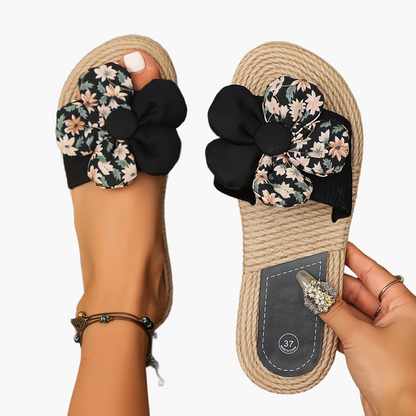 Dam Sandaler Slip-in med Stor Blomdetalj – Trendiga Espadrille Tofflor för Sommar & Semester
