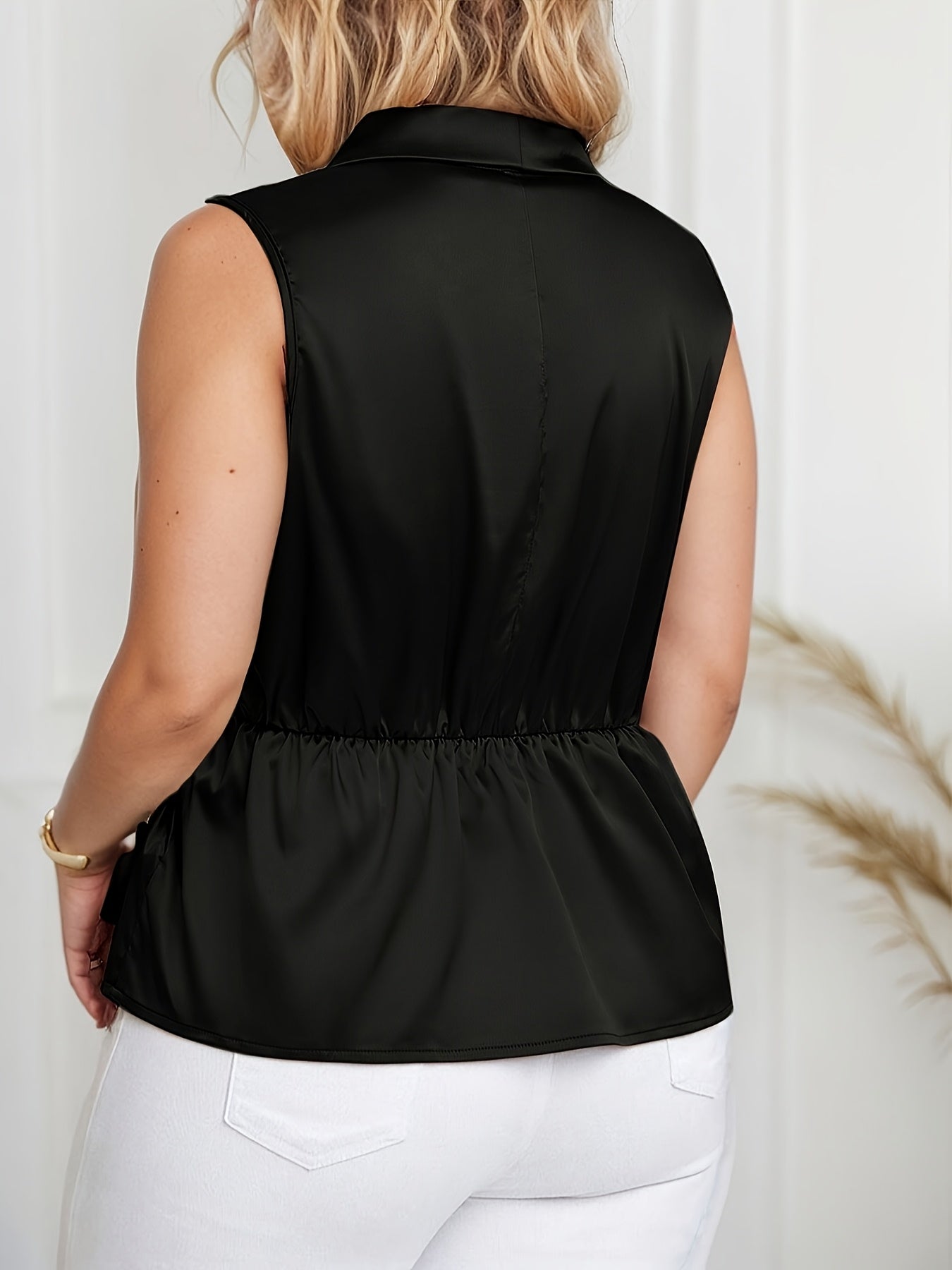 Dam Elegant Asymmetrisk Ärmlös Blus med Omlottkrage – Perfekt för Vår och Sommar