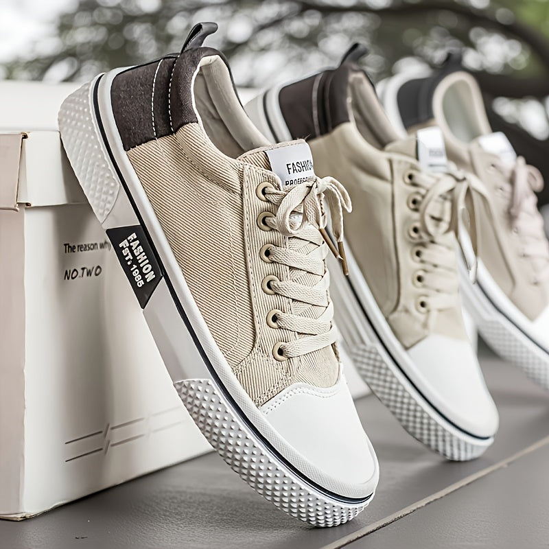 Herrsneakers i avslappnad streetstil för vardagsbruk och promenader