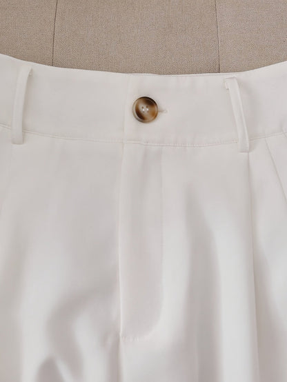 Damshorts med bälte – Elegant och stilren för sommar och vardag