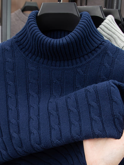 Herrarnas stickade polotröja med kabelmönster – elegant vardagsstil