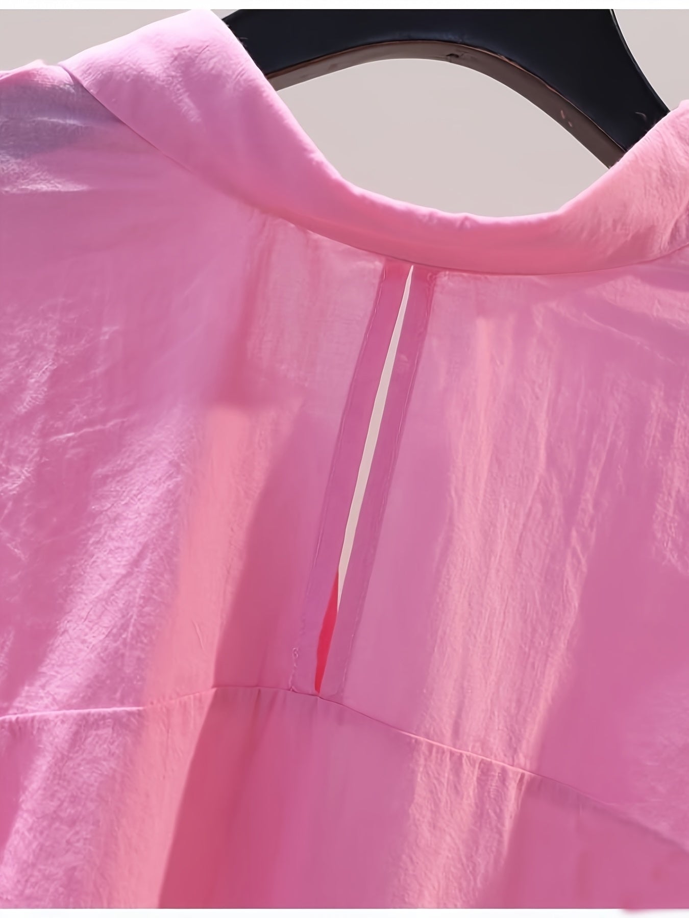 Dam Blus Oversize Skjorta med Avslappnad Passform och Hög-Låg Fåll – Perfekt för Kontor och Vardag