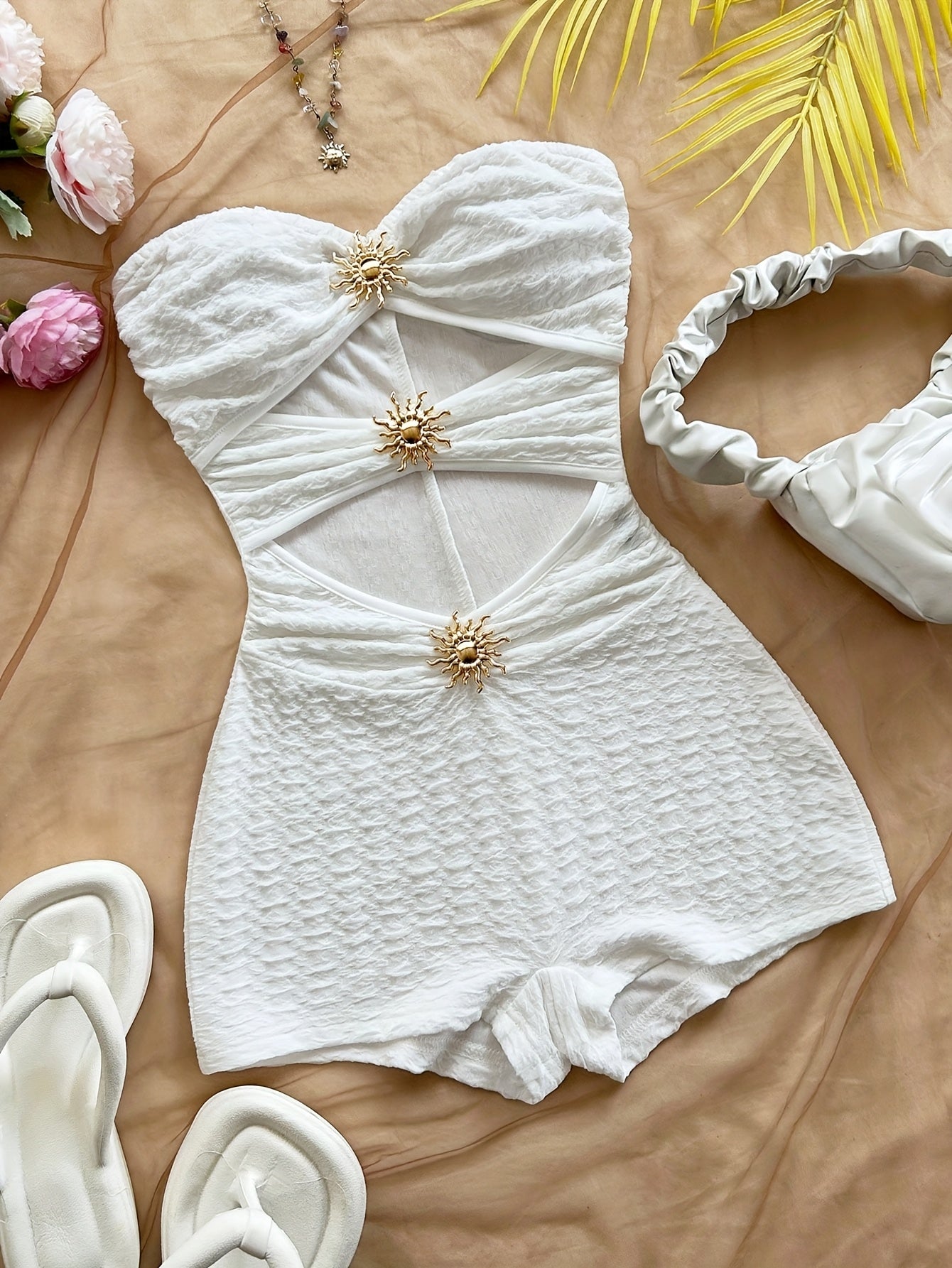 Dam Baddräkt Retro Bandeau Leopardmönstrad med Utskärningar och Dekorativa Spännen – Perfekt för Strand och Pool