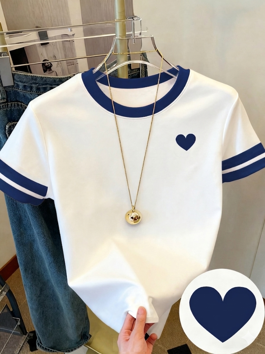 Dam T-shirt med hjärtdetalj och sportig retrostil – Perfekt för vardag och fritid
