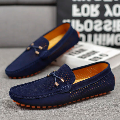 Herrloafers – Elegant Perforerad Slip-on Skomodell för Vardagsbruk och Fritid