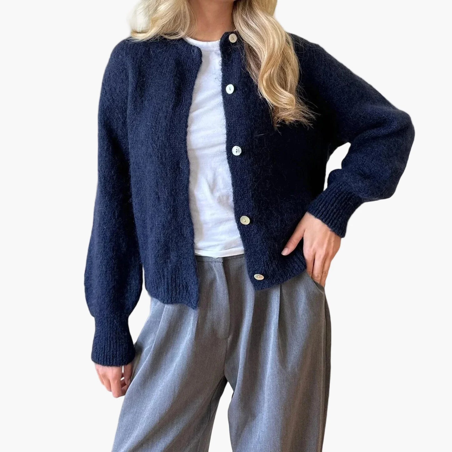 Damstickad cardigan i avslappnad stil – perfekt för vardagsbruk eller kontoret