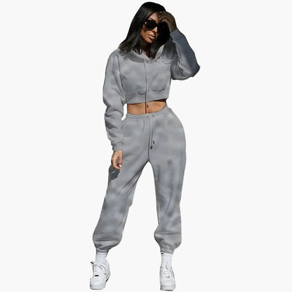 Damers tvådelat set – sportigt och trendigt set med croppad hoodie och byxor för vardag och fritid