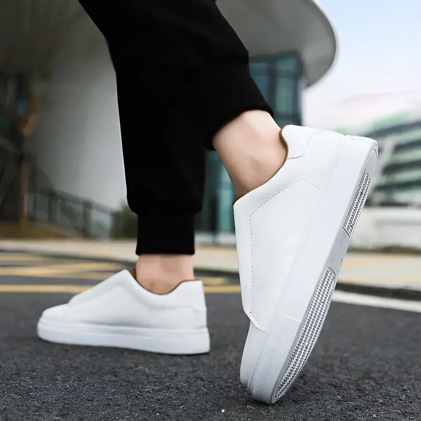 Herrsneakers Klassisk Stil och Komfort för Vardagsbruk och Fina Tillfällen