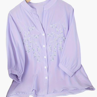 Dam Elegant Blus med Broderade Blommor och Ståkrage – Perfekt för Sommar och Arbete