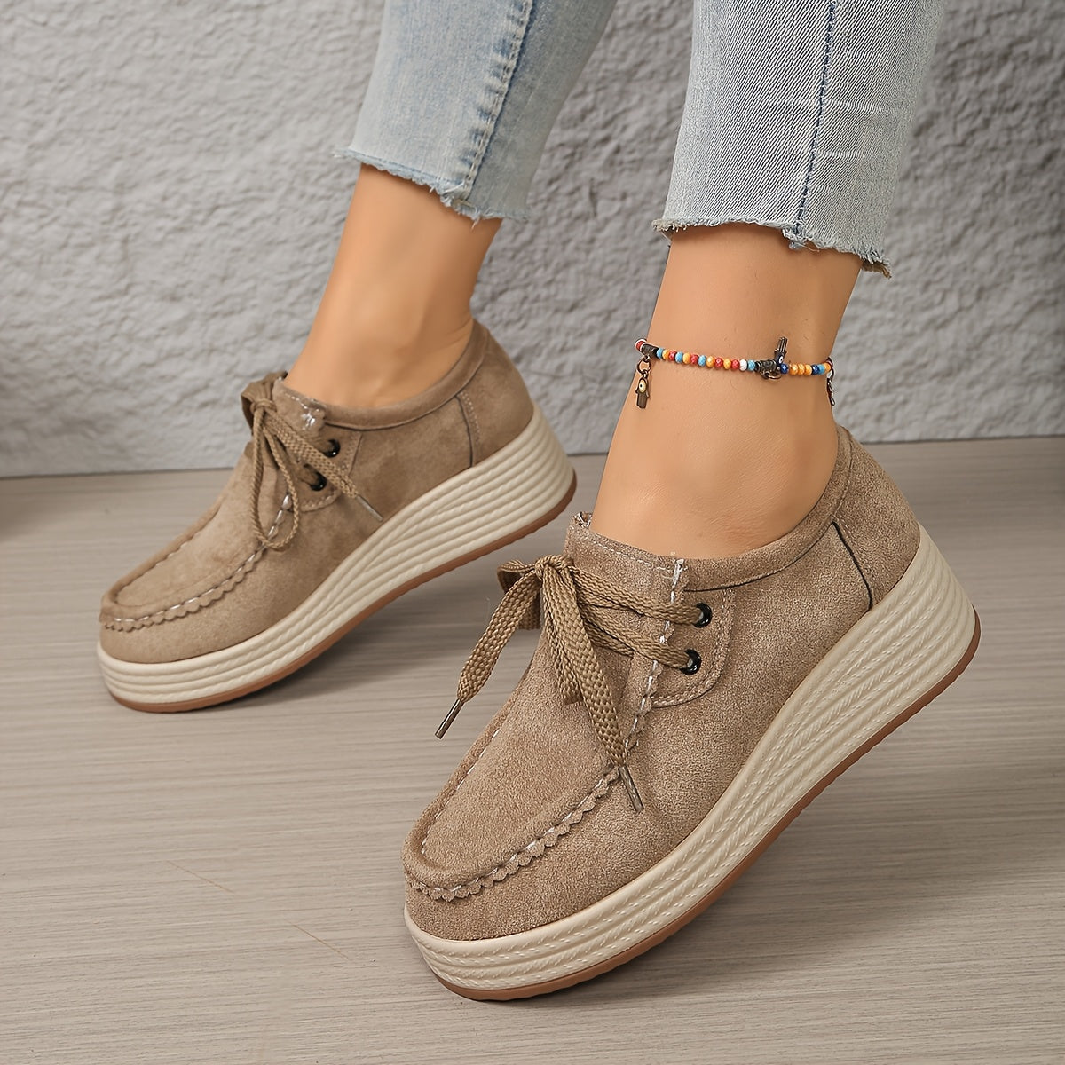 Dam Sneakers med Platåsula – Trendiga Lågskor för Vardagsbruk