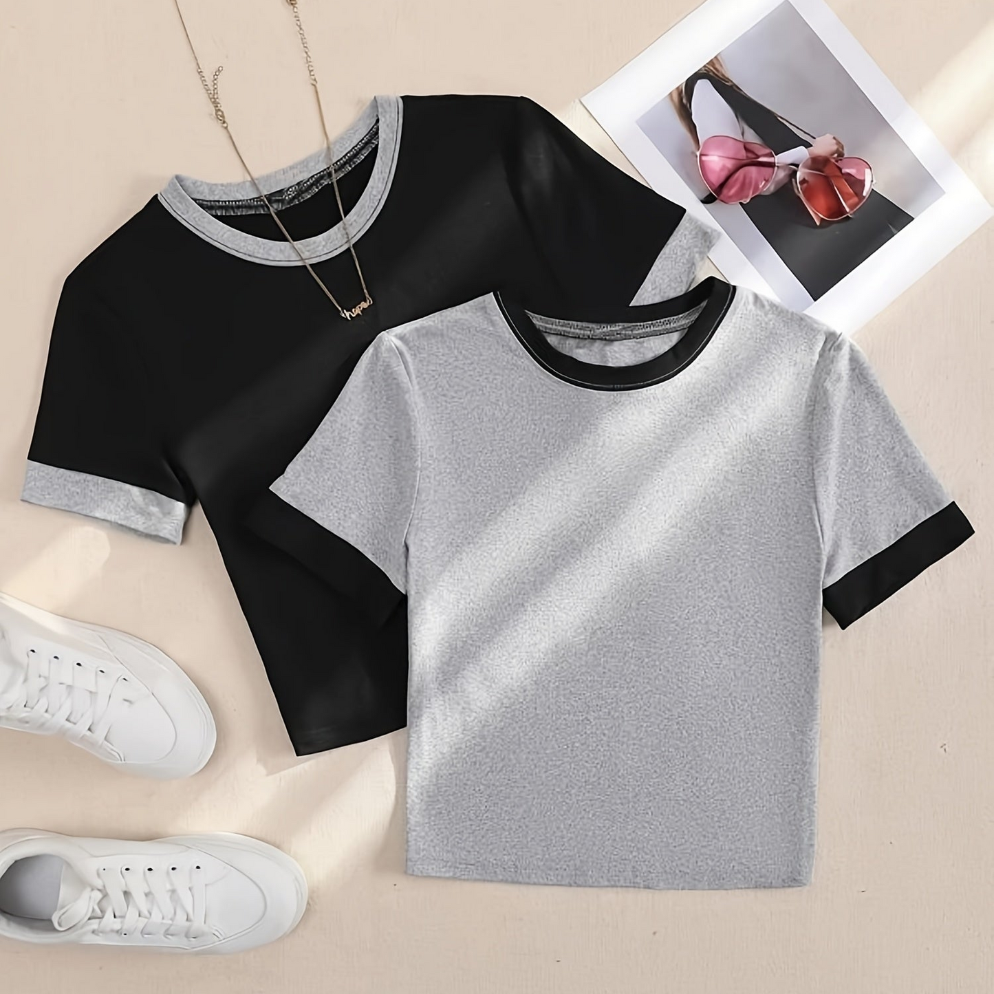 Dam T-shirt Set med Kontrastkant och Kort Ärms, Trendig och Avslappnad Stil för Vardagsbruk