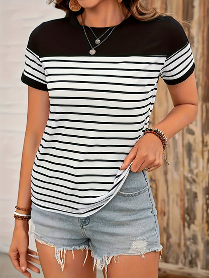 Dam T-shirt med randigt mönster och kort ärm – Trendig vardagsstil